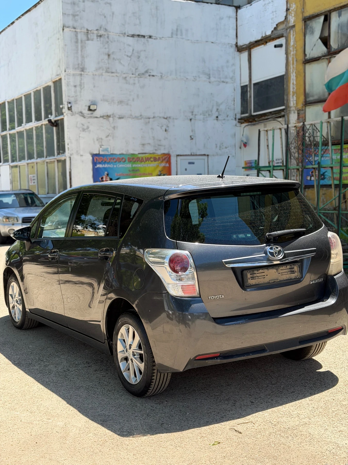 Toyota Verso, снимка 3 - Автомобили и джипове - 54715990