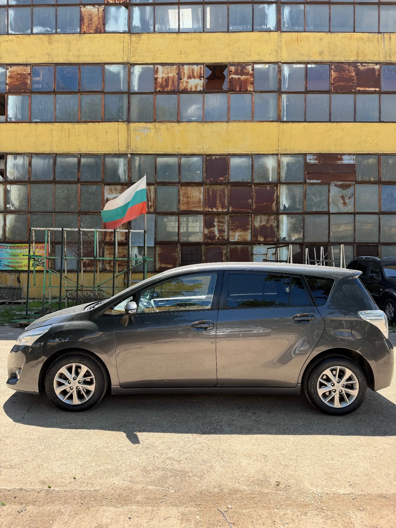 Toyota Verso, снимка 5 - Автомобили и джипове - 54715990