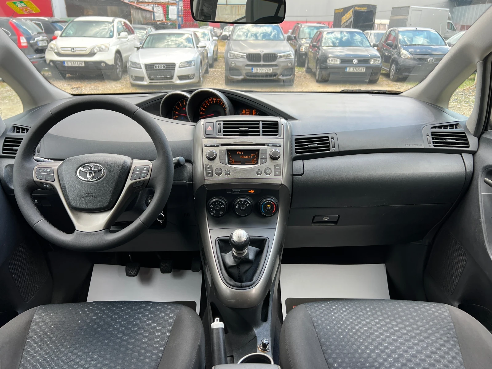 Toyota Verso 2.0D-4D- 126к.с./ Италия, снимка 17 - Автомобили и джипове - 54875289