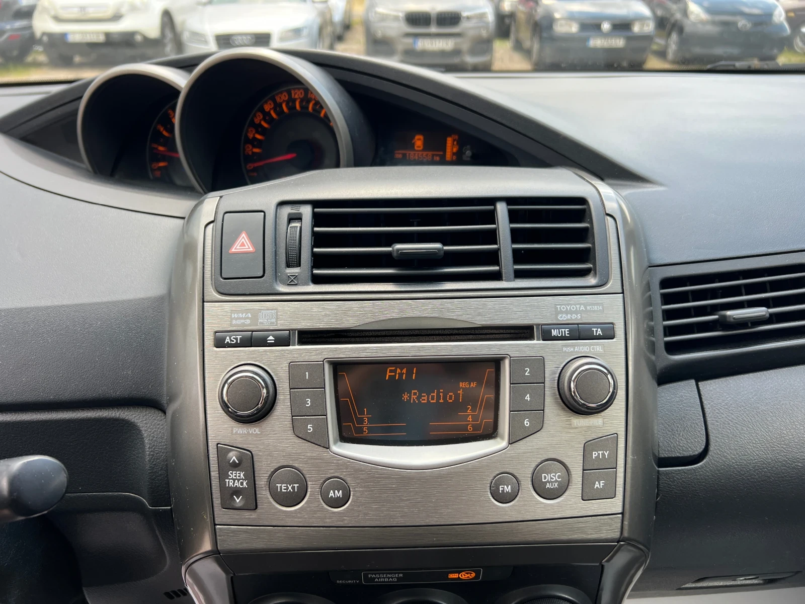 Toyota Verso 2.0D-4D- 126к.с./ Италия, снимка 14 - Автомобили и джипове - 54875289