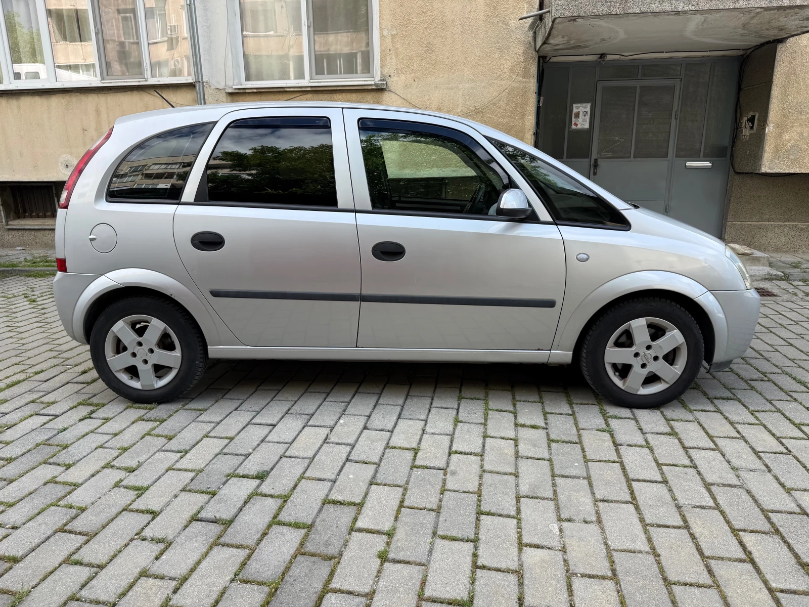 Opel Meriva 1.7 , снимка 4 - Автомобили и джипове - 54896077