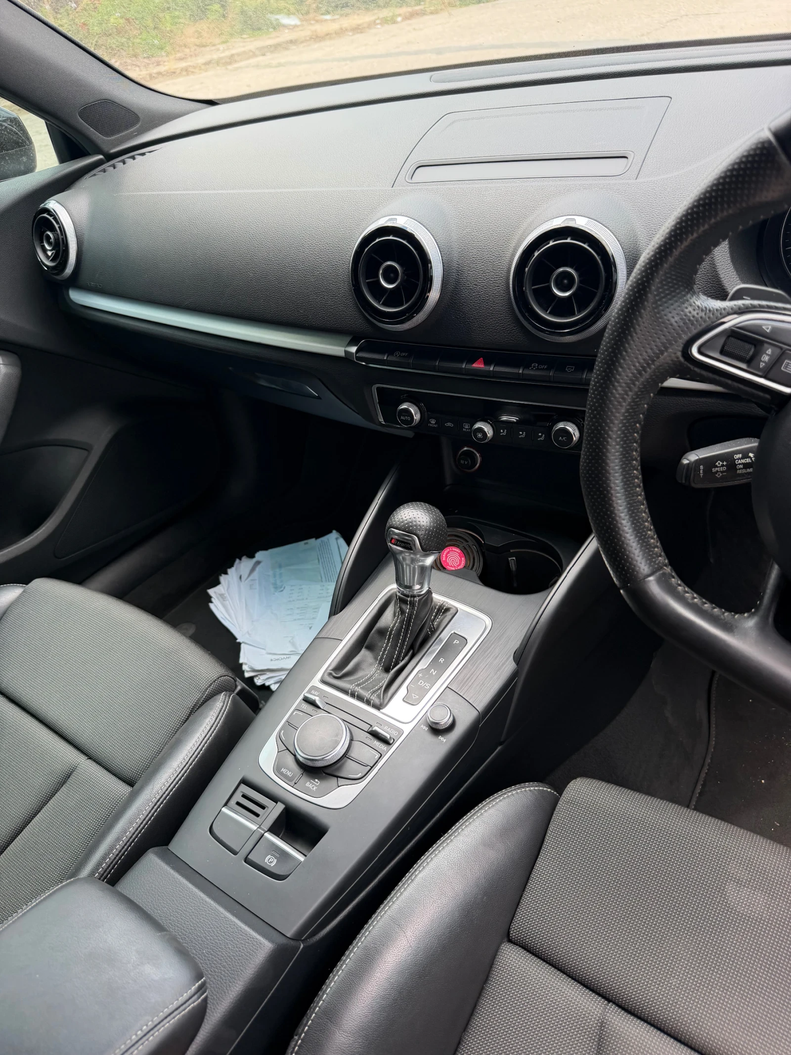 Audi A3 1.8Tfsi dsg, снимка 8 - Автомобили и джипове - 55133313