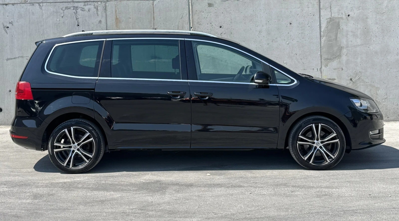 VW Sharan 2.0 TDi, 4x4, 7 места, панорама, алкантара, снимка 6 - Автомобили и джипове - 55586525