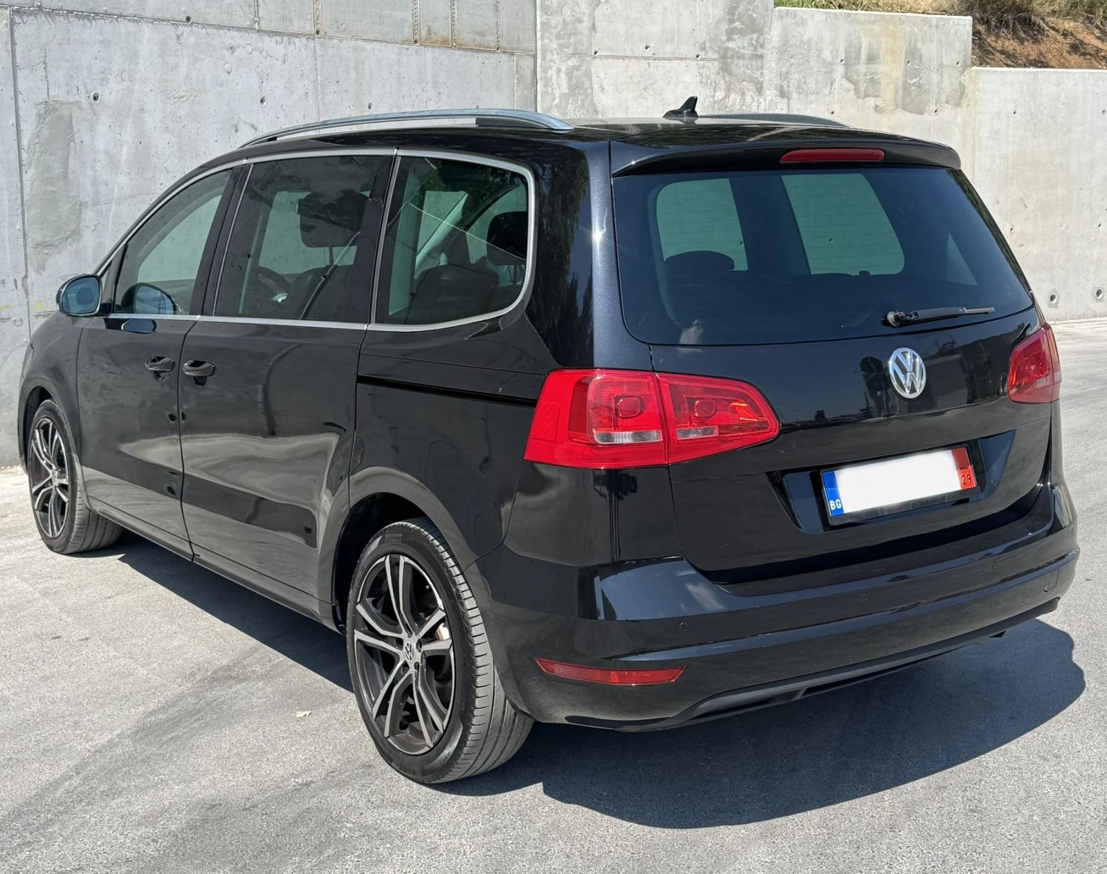 VW Sharan 2.0 TDi, 4x4, 7 места, панорама, алкантара, снимка 5 - Автомобили и джипове - 55586525