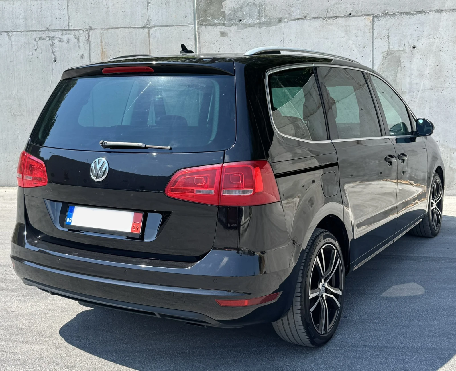 VW Sharan 2.0 TDi, 4x4, 7 места, панорама, алкантара, снимка 3 - Автомобили и джипове - 55586525