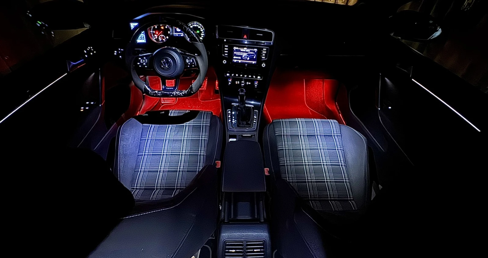 VW Golf * Distronic* Park Assist, снимка 13 - Автомобили и джипове - 55686676