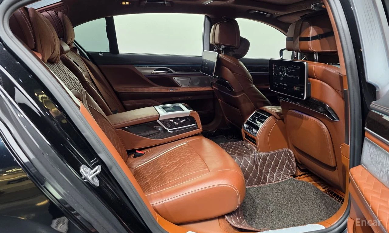 BMW 760 M760LI* XDRIVE* BOWER* WILKINS* LASER* ОБДУХВАНЕ* , снимка 15 - Автомобили и джипове - 55707149