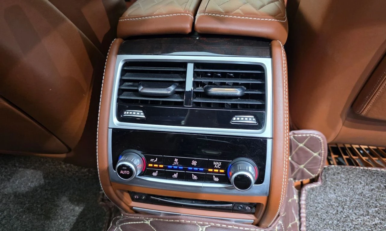 BMW 760 M760LI* XDRIVE* BOWER* WILKINS* LASER* ОБДУХВАНЕ* , снимка 16 - Автомобили и джипове - 55707149