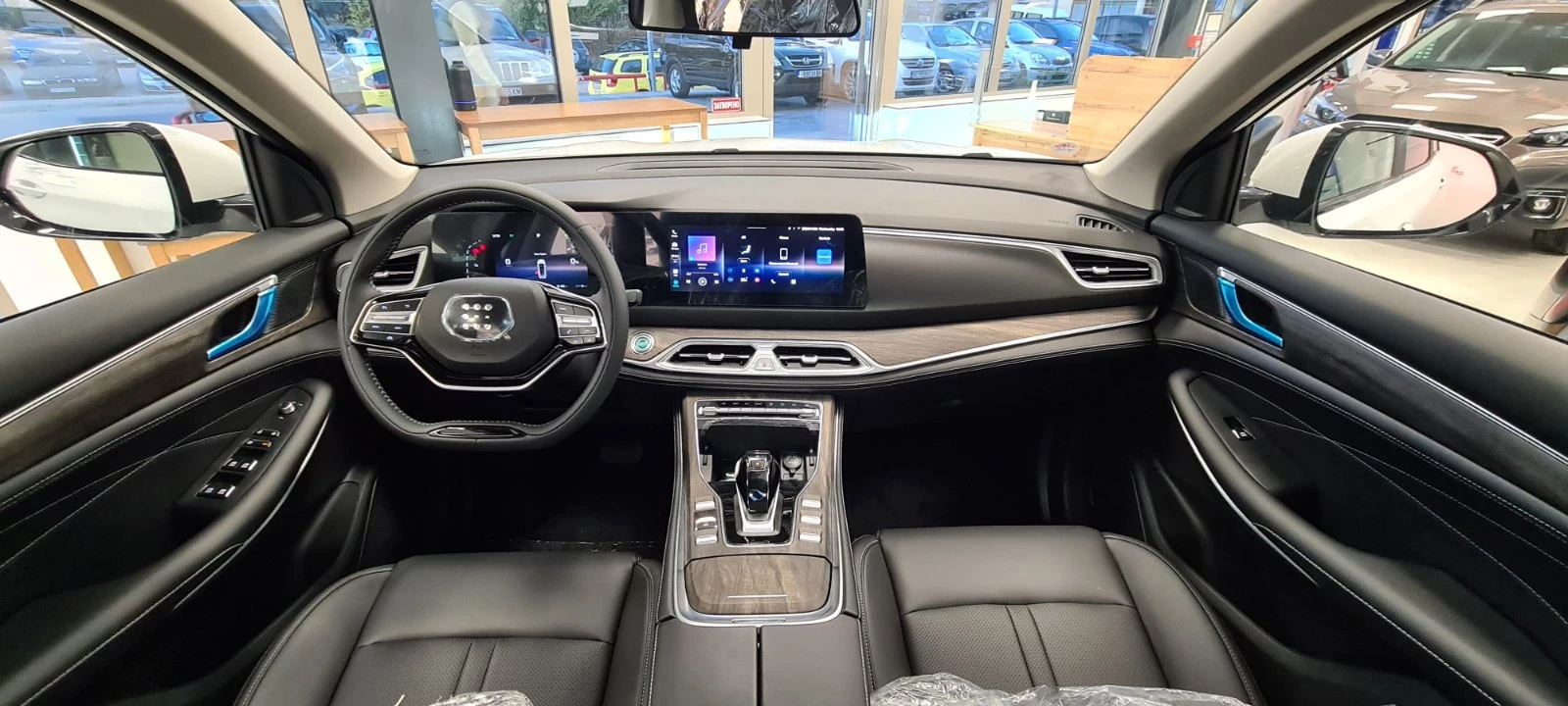 DONGFENG E5 1.5i Plug in Hybrid, снимка 9 - Автомобили и джипове - 55829954
