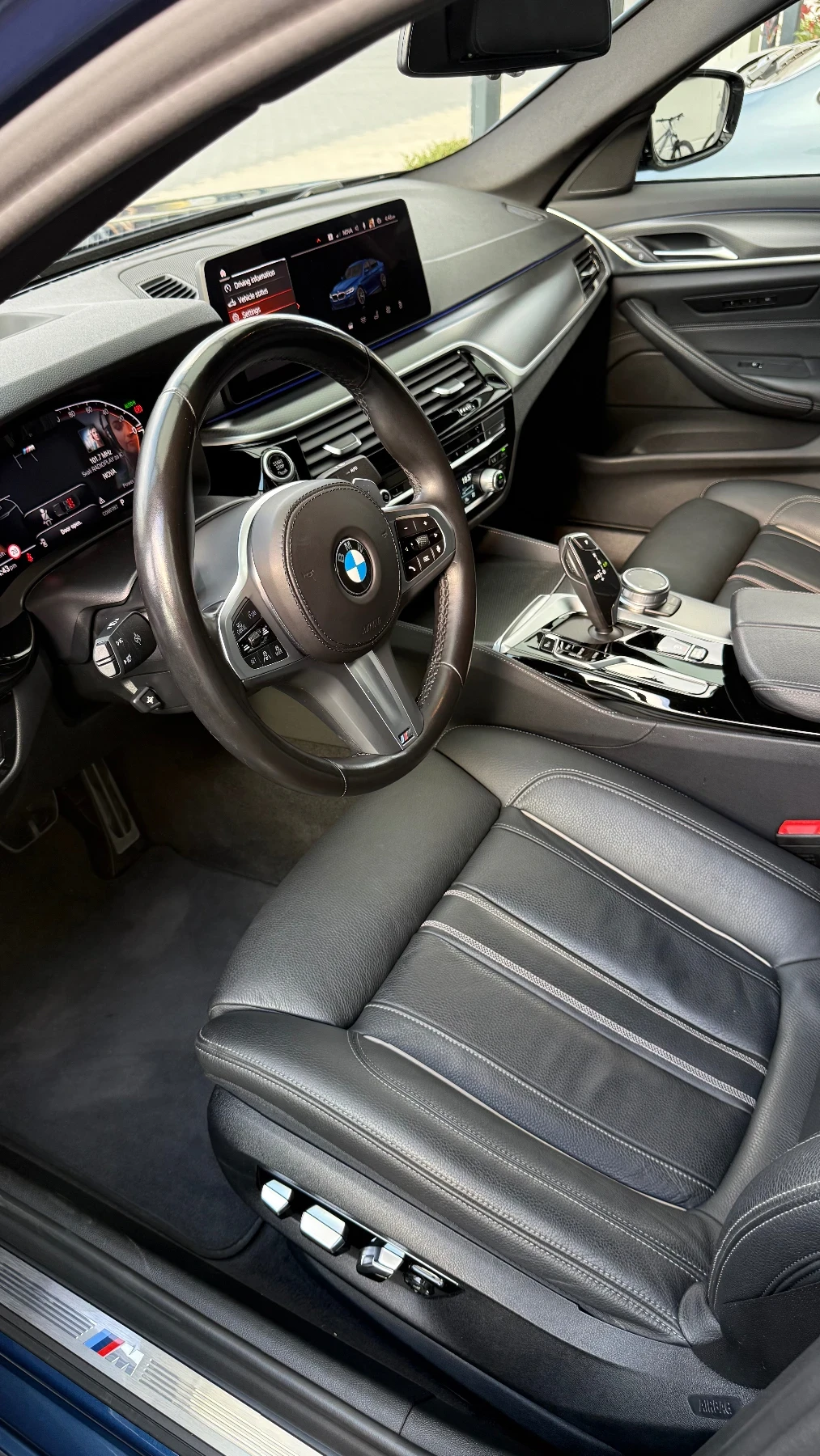BMW 530 xDrive, снимка 15 - Автомобили и джипове - 56155048