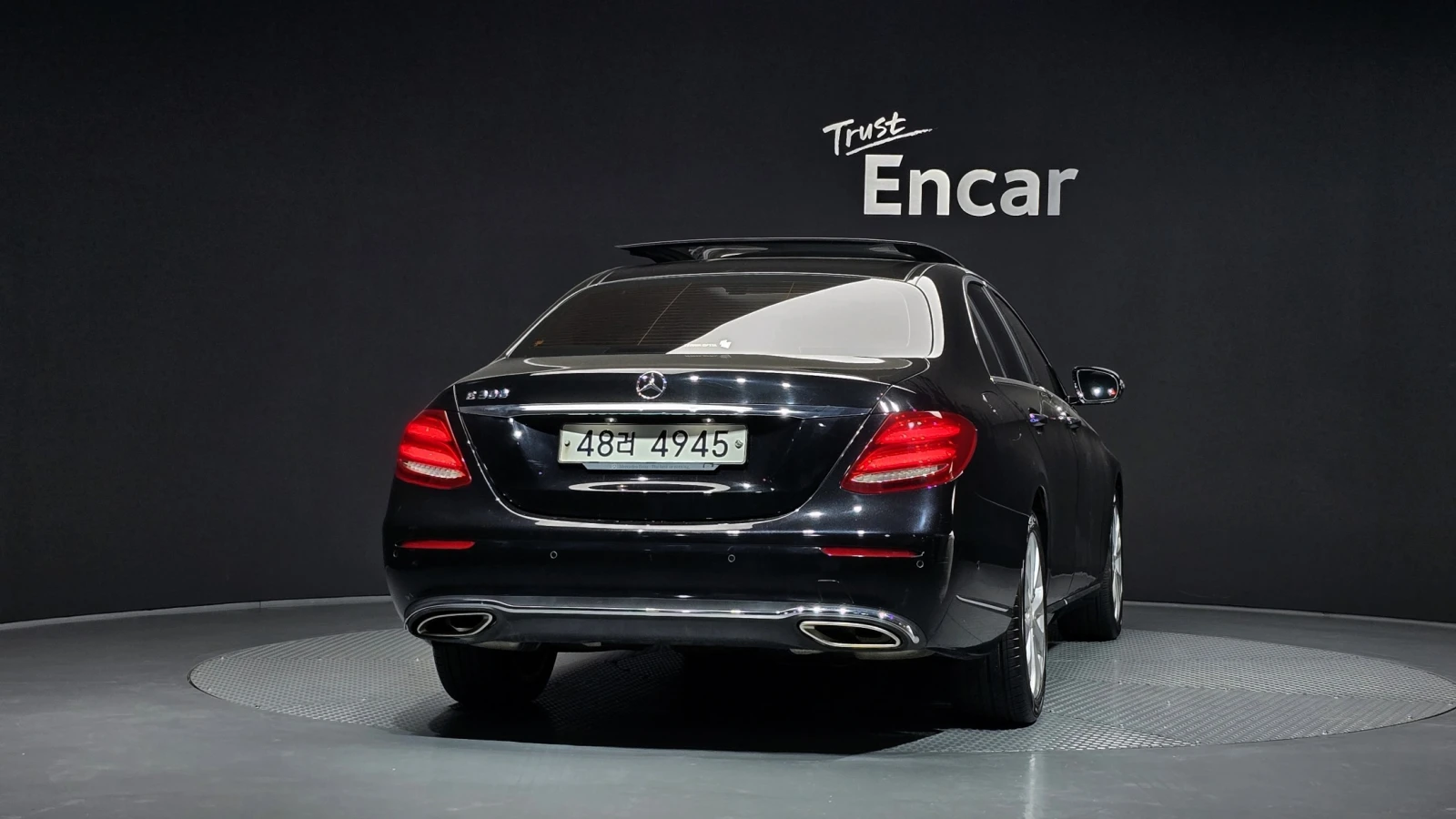Mercedes-Benz E 300 КРАЙНА ЦЕНА ДО СОФИЯ, снимка 4 - Автомобили и джипове - 56164776