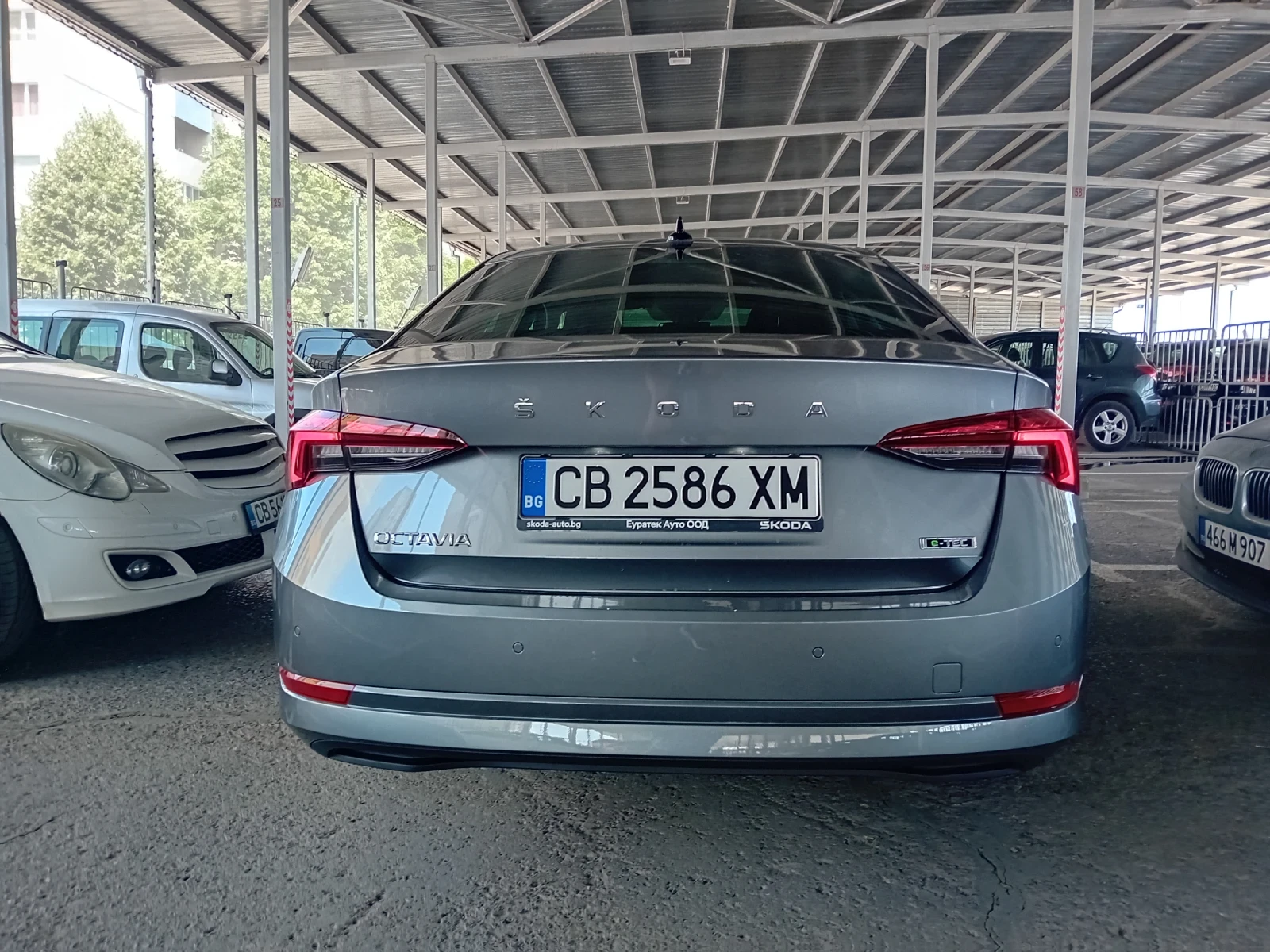 Skoda Octavia 1.5 бензин, снимка 3 - Автомобили и джипове - 56182155