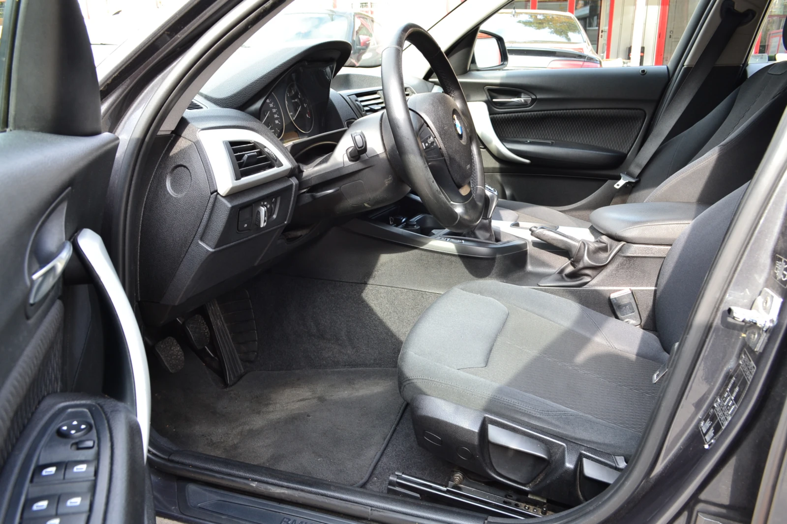 BMW 116 2.0 DISEL, снимка 11 - Автомобили и джипове - 56542090