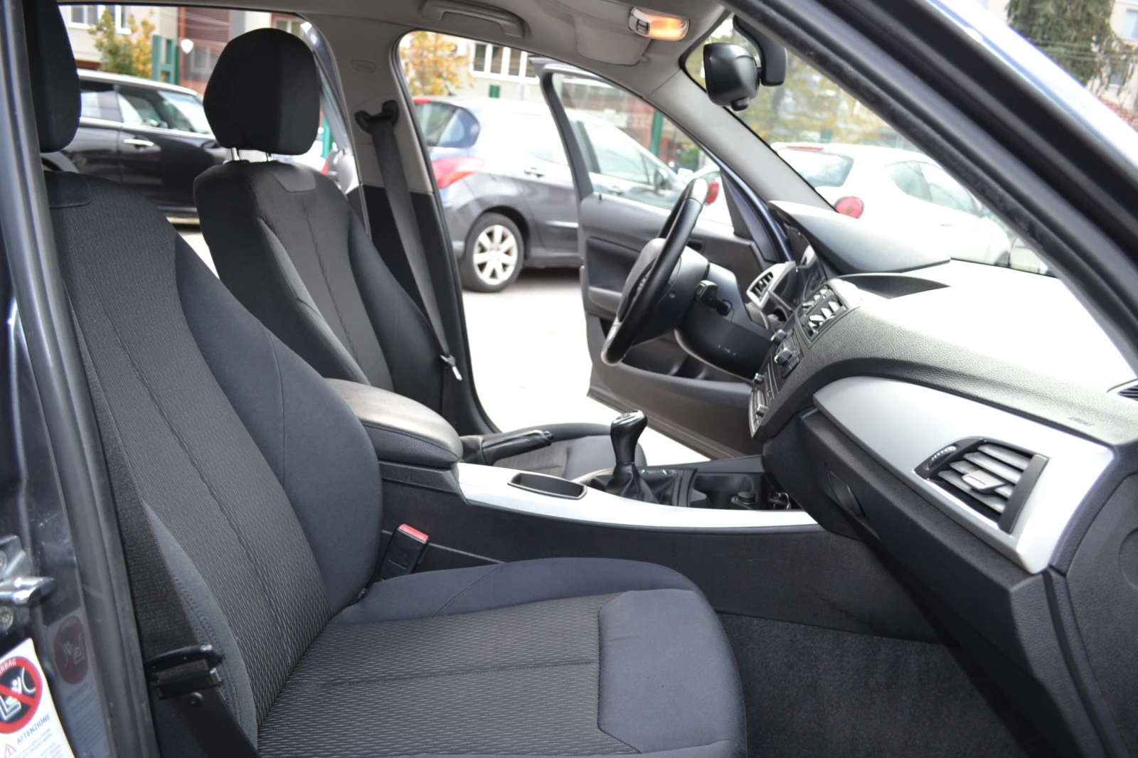 BMW 116 2.0 DISEL, снимка 15 - Автомобили и джипове - 56542090