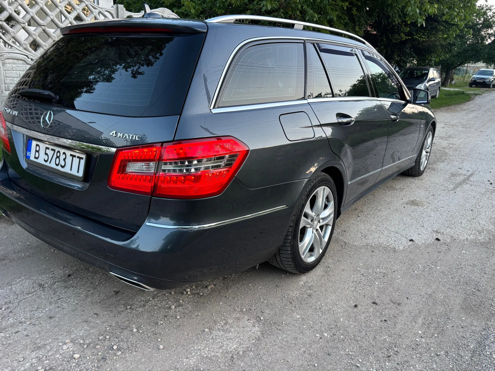 Mercedes-Benz E 250 2.5CDI 4X4, снимка 4 - Автомобили и джипове - 56608527