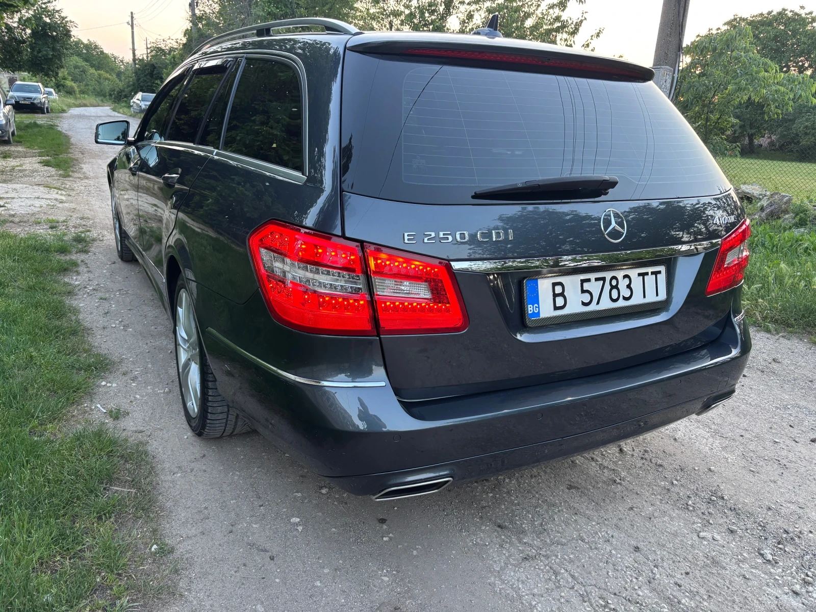Mercedes-Benz E 250 2.5CDI 4X4, снимка 3 - Автомобили и джипове - 56608527