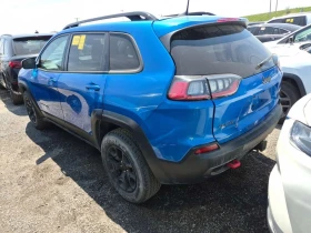 Jeep Cherokee * TRAILHAWK * CARFAX * 2 КЛЮЧА * ПОДГРЕВИ * ПАНО * | Auto.bg — изображение 4