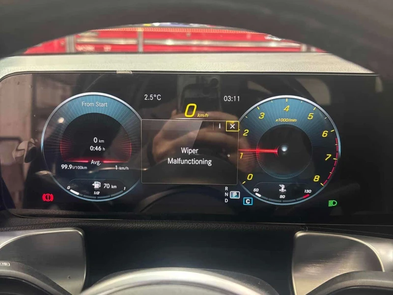 Mercedes-Benz GLB 250 /CARFAX /Панорама/Подгрев/Памет/Клип, снимка 7 - Автомобили и джипове - 53570756