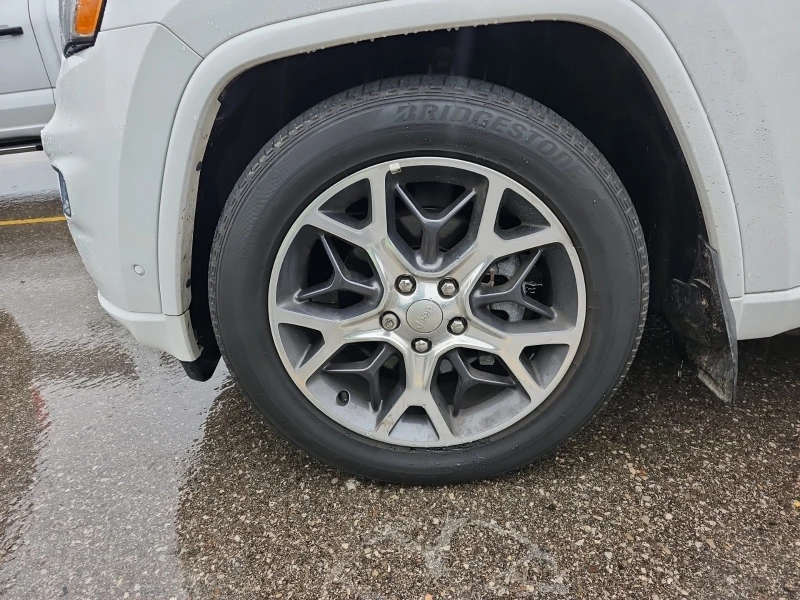 Jeep Grand cherokee * * CARFAX * * АВТО КРЕДИТ * * , снимка 6 - Автомобили и джипове - 53573777