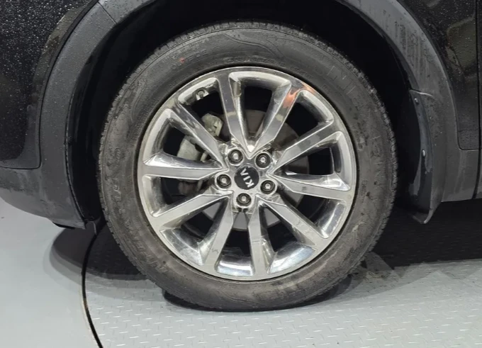 Kia Sorento 2.2 CRDI 4WD - изображение 5