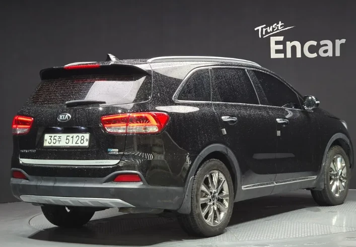 Kia Sorento 2.2 CRDI 4WD - изображение 2
