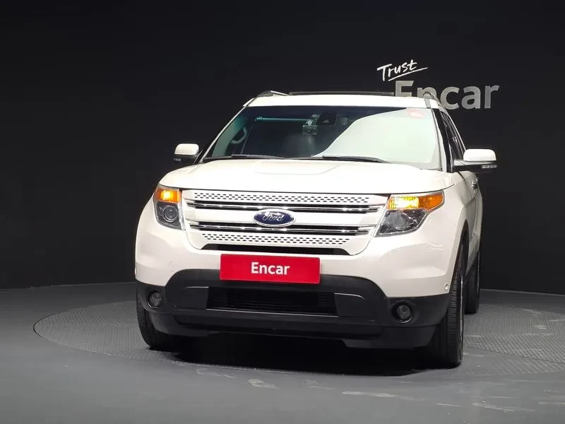 Ford Explorer 3.5 AWD - САМО 30% АВАНС, снимка 3 - Автомобили и джипове - 55429862