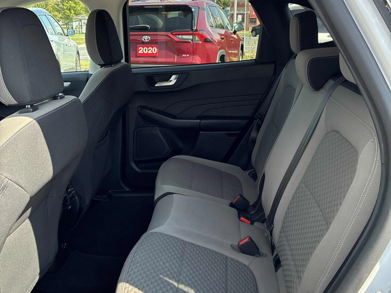 Ford Escape CARFAX* АВТОФИНАНСИРАНЕ* БЕЗ ПЪРВОНАЧАЛНА ВНОСКА*  - изображение 10