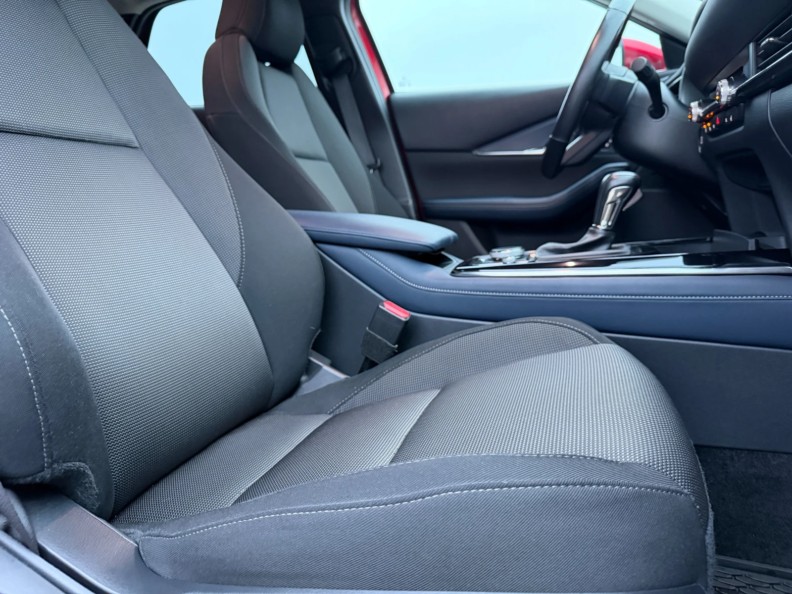 Mazda CX-30 2.0 4�4 e-Skyactiv G Mild Hybrid head up  | Mobile.bg � ����������� 16