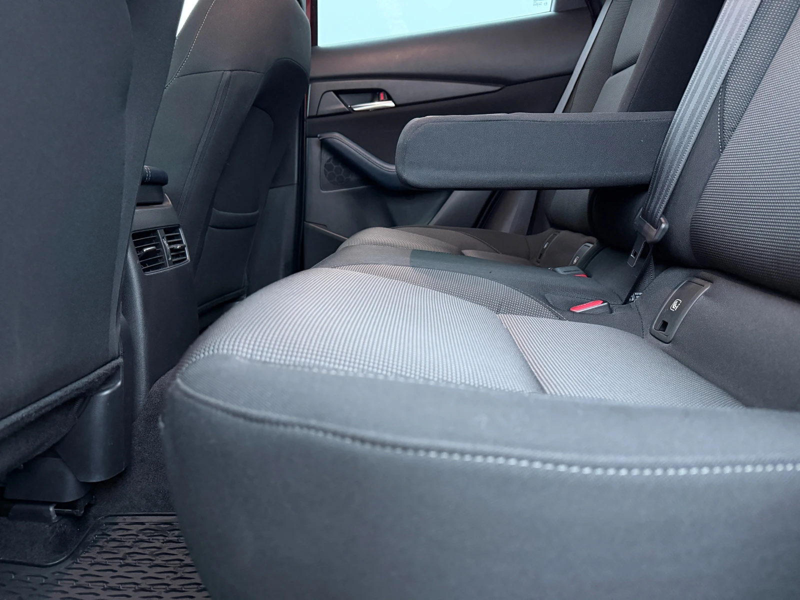 Mazda CX-30 2.0 4�4 e-Skyactiv G Mild Hybrid head up  | Mobile.bg � ����������� 13