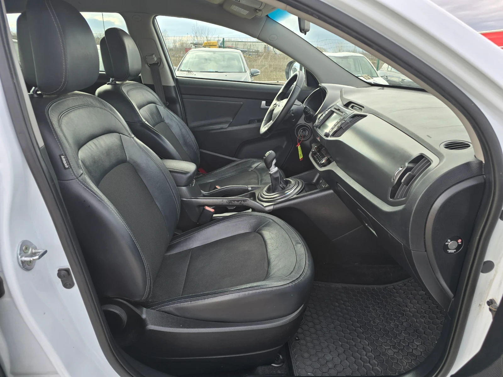 Kia Sportage 2.0D 184�� 4�4 6 �������� ���� 5 | Mobile.bg � ����������� 12