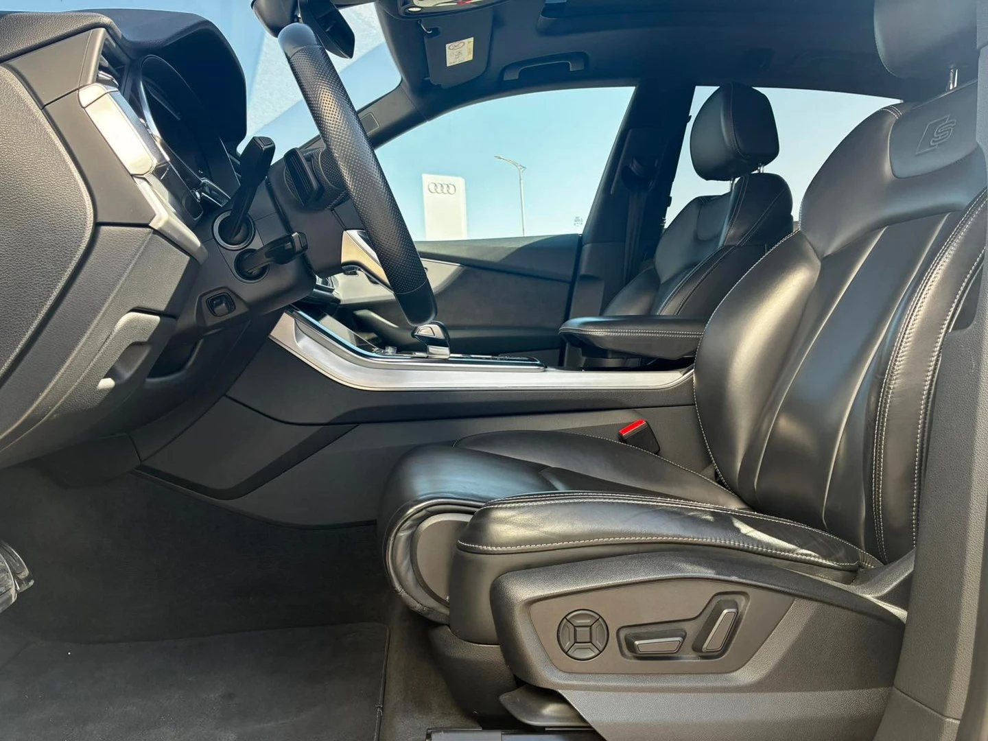Audi Q8, снимка 12 - Автомобили и джипове - 54285055