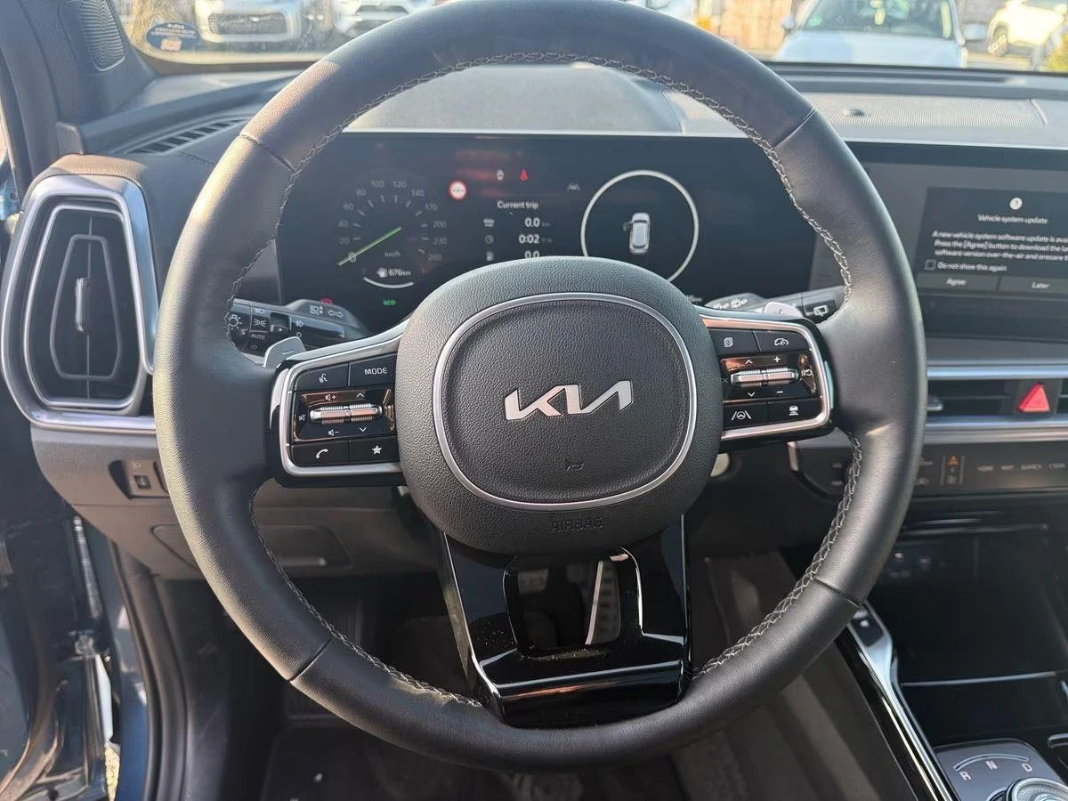 Kia Sorento 1.6HEV/215HP/PLATINUM/360/4X4/HUD/PANO/BOSE/396z, снимка 6 - Автомобили и джипове - 54440261