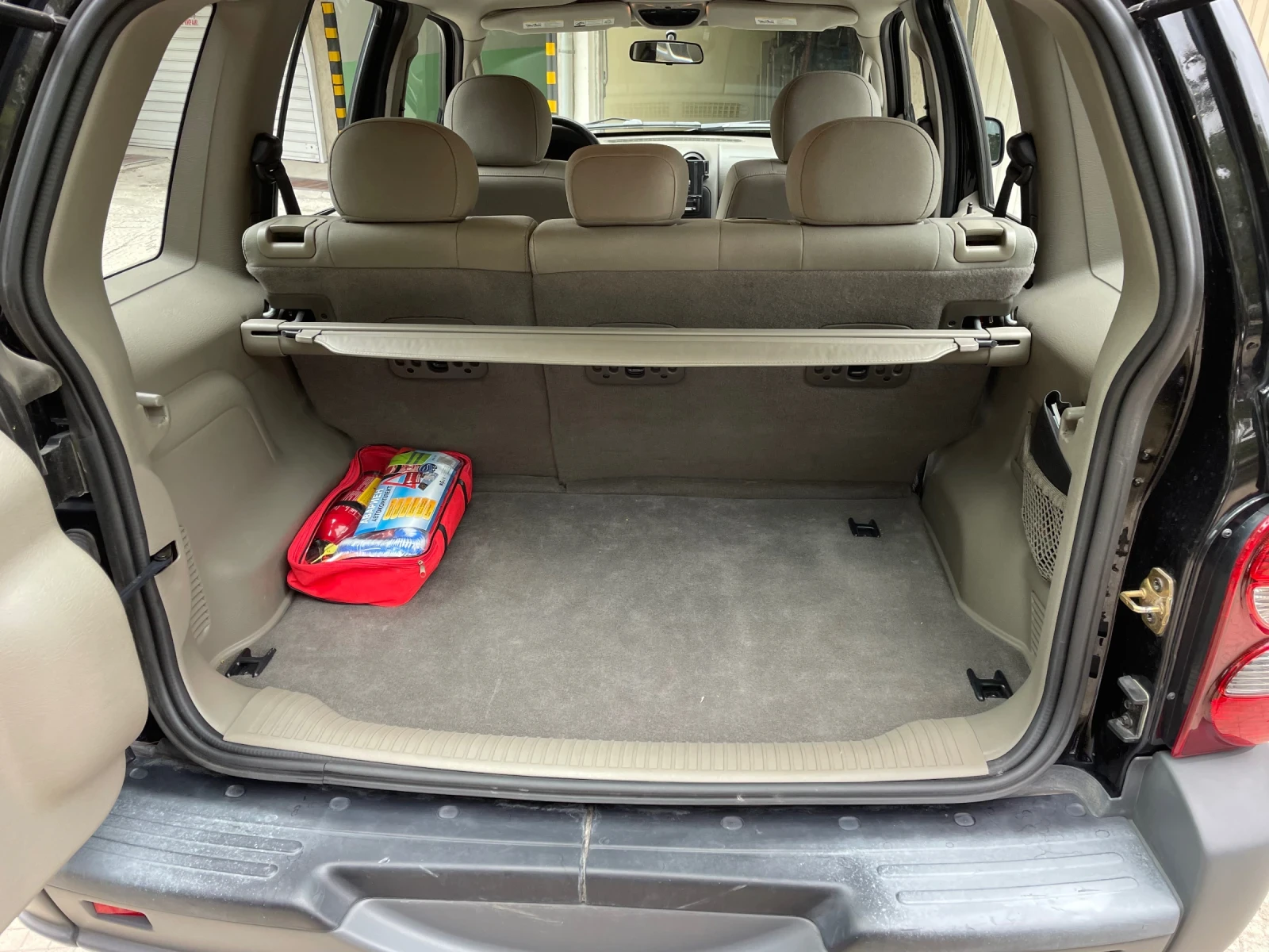 Jeep Cherokee, снимка 5 - Автомобили и джипове - 54805783