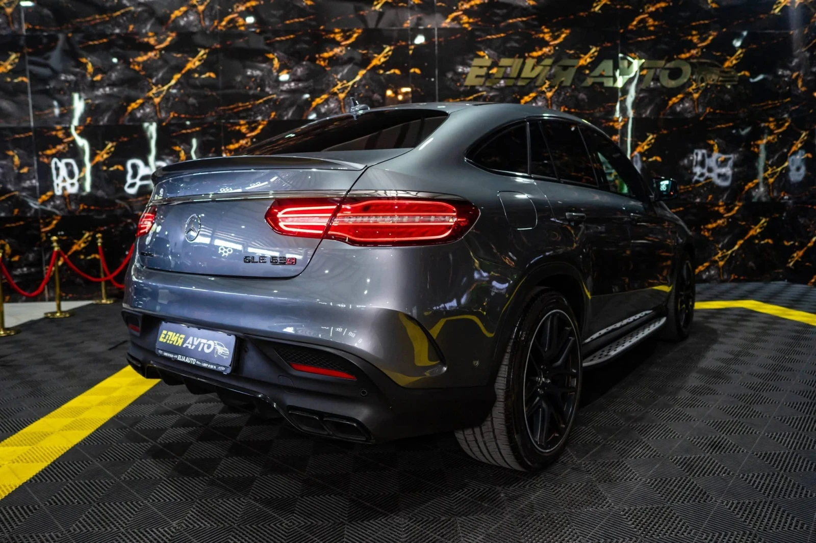 Mercedes-Benz GLE 63 S AMG 4MATIC+ LED ПАНО CARBON B&O 3XTV ЛИЗИНГ 100%, снимка 10 - Автомобили и джипове - 55057270