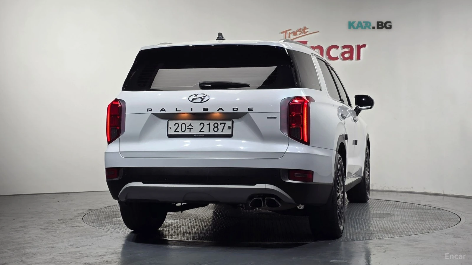 Hyundai Palisade 4WD* 3.8* Exclusive* ПОДГРЕВ* ОБДУХВАНЕ* КАМЕРА* , снимка 4 - Автомобили и джипове - 55360931