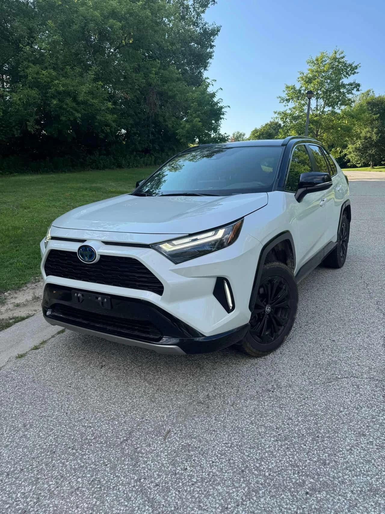 Toyota Rav4 Hybrid XSE  CARFAX, снимка 3 - Автомобили и джипове - 55572977