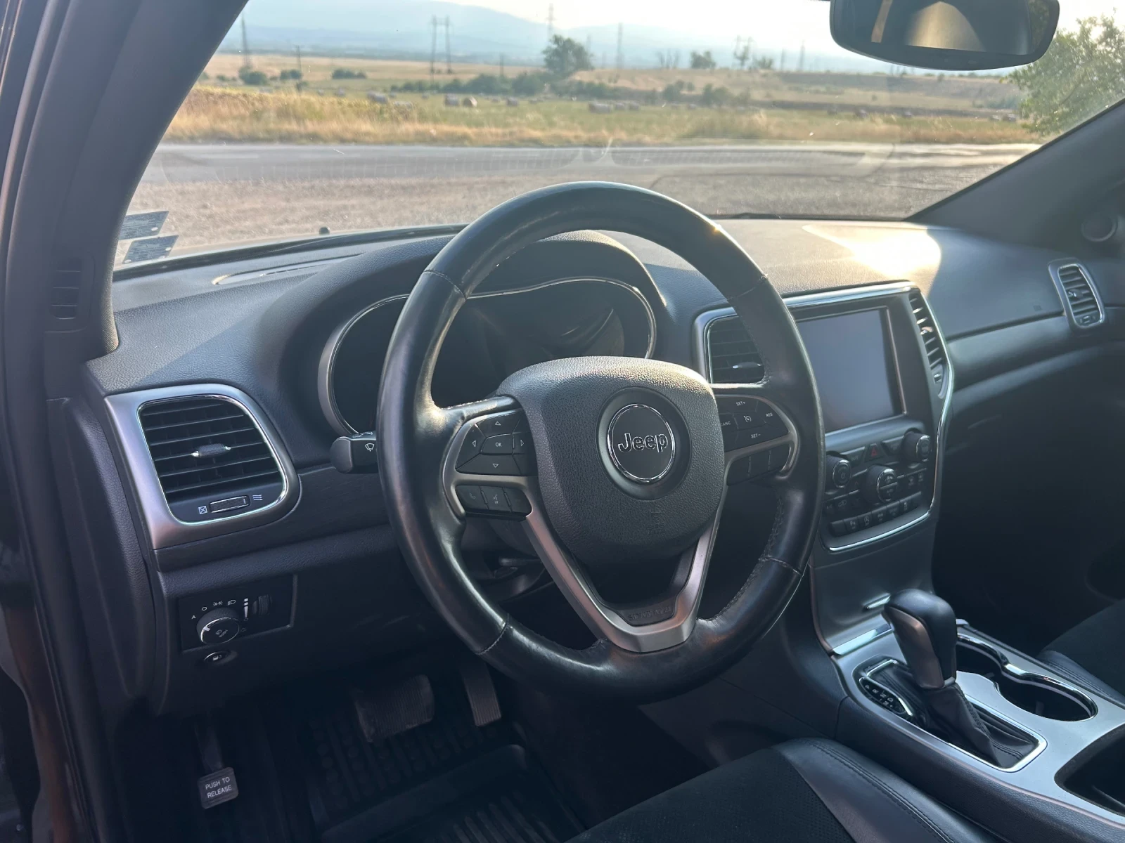 Jeep Grand cherokee Altitude, снимка 9 - Автомобили и джипове - 55904604
