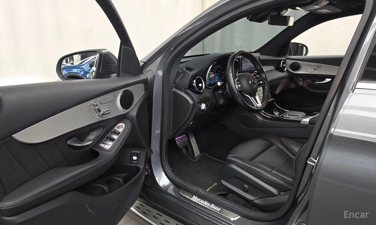 Mercedes-Benz GLC 220 d* 4MATIC* AMG LINE* DISTRONIC* ХЕДЪП* КРАЙНА ЦЕНА, снимка 8 - Автомобили и джипове - 55995896