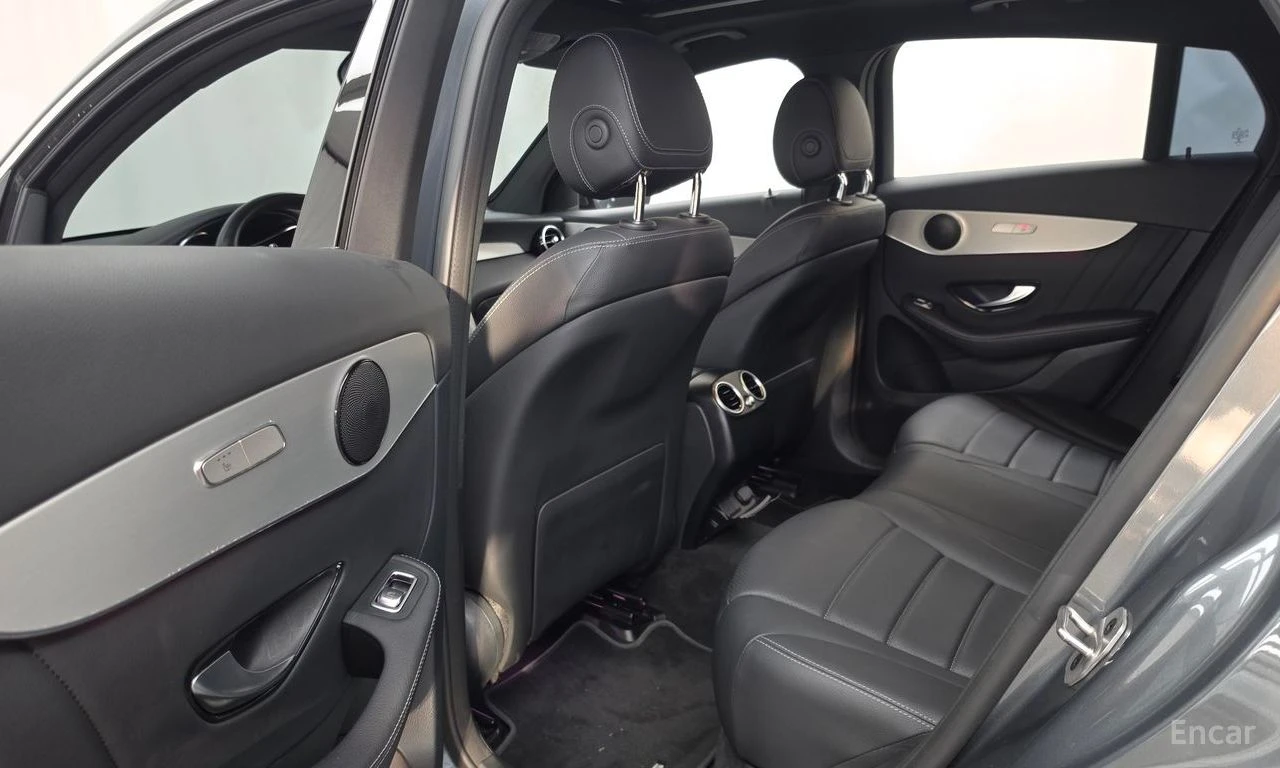 Mercedes-Benz GLC 220 d* 4MATIC* AMG LINE* DISTRONIC* ХЕДЪП* КРАЙНА ЦЕНА, снимка 16 - Автомобили и джипове - 55995896
