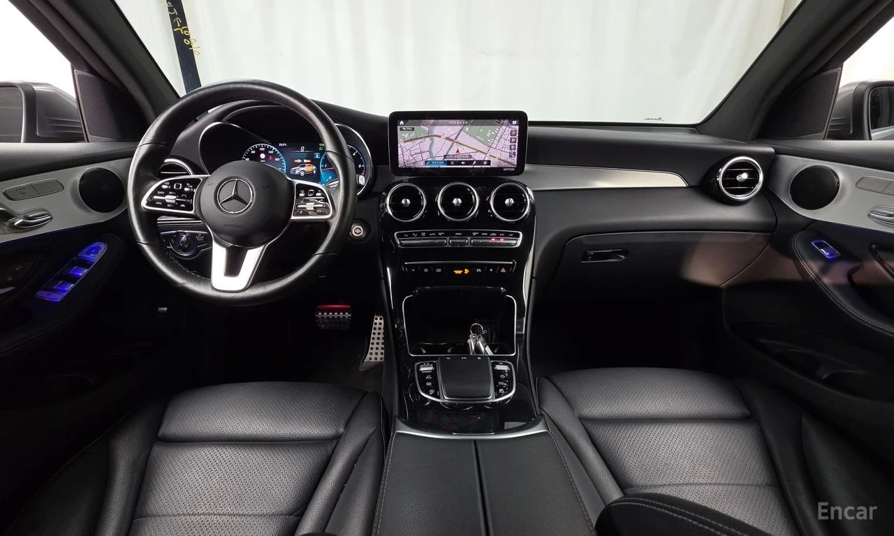Mercedes-Benz GLC 220 d* 4MATIC* AMG LINE* DISTRONIC* ХЕДЪП* КРАЙНА ЦЕНА, снимка 10 - Автомобили и джипове - 55995896