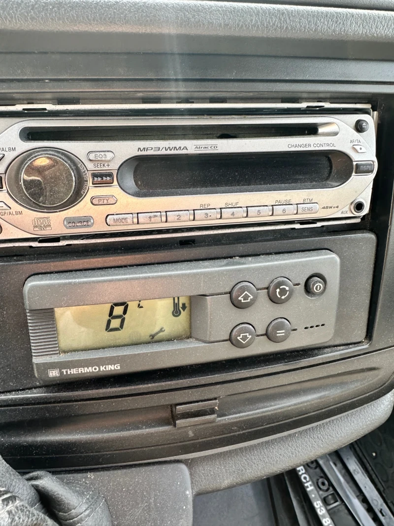 Mercedes-Benz Vito 111CDI Aut Хладилен Минусов и на 220V, снимка 12 - Бусове и автобуси - 52596185