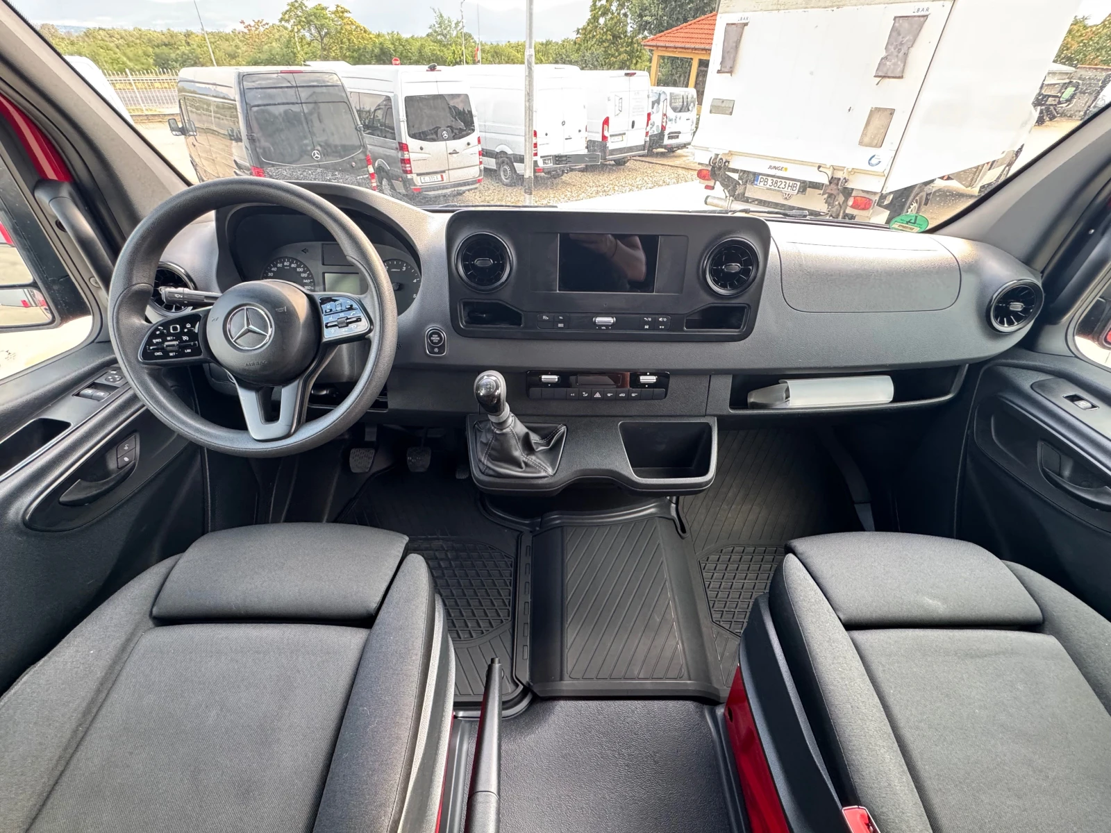 Mercedes-Benz Sprinter 316 ТОП!9м.Немски!ЧИСТО НОВ!Климатр!Камера!ТОП!EURO6, снимка 9 - Бусове и автобуси - 55563505