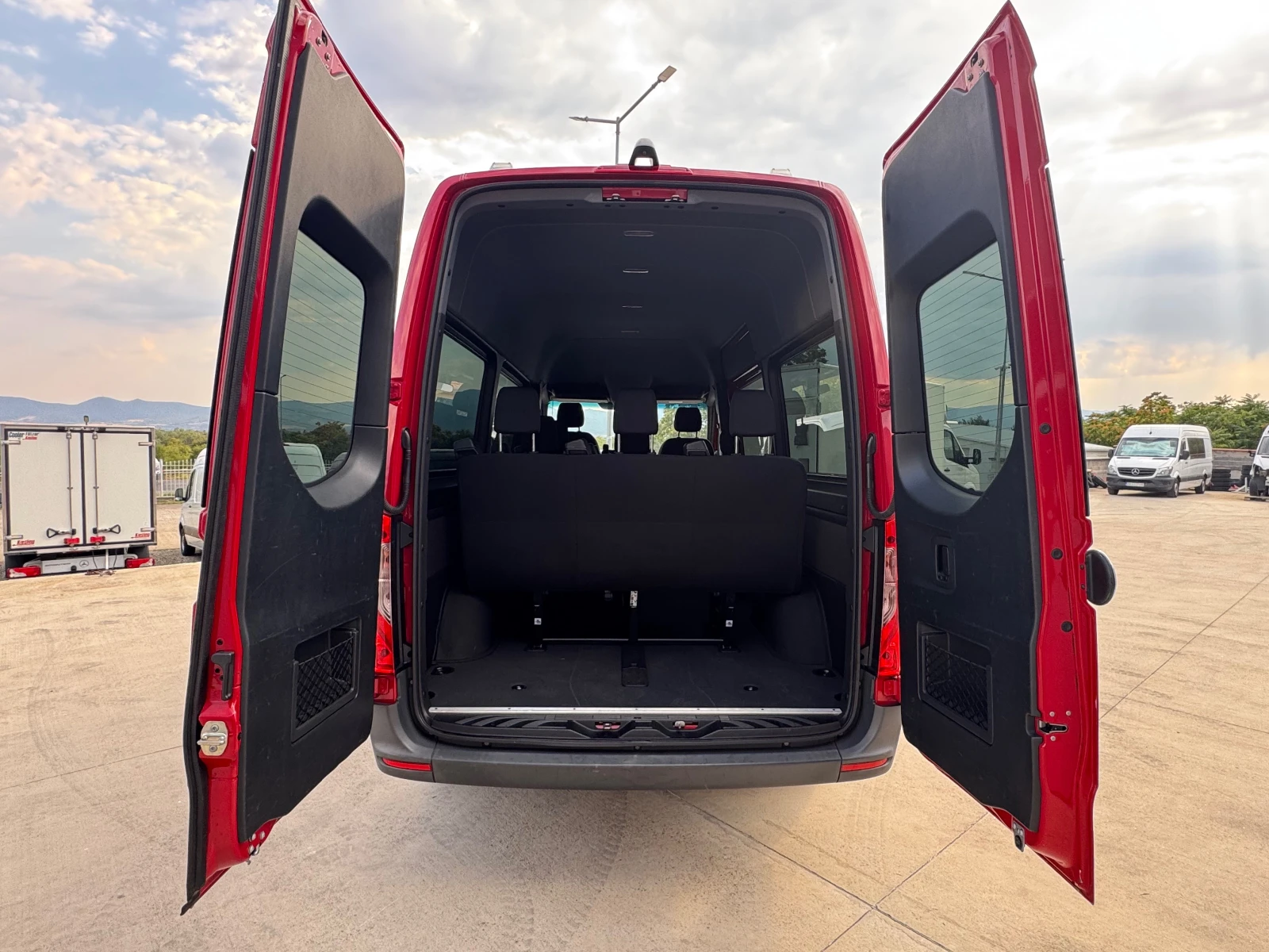 Mercedes-Benz Sprinter 316 ТОП!9м.Немски!ЧИСТО НОВ!Климатр!Камера!ТОП!EURO6, снимка 6 - Бусове и автобуси - 55563505