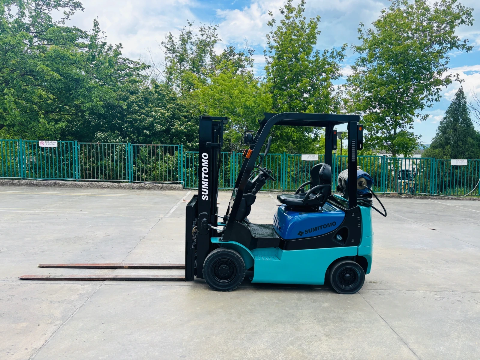  Yale  ,  | Mobile.bg   2