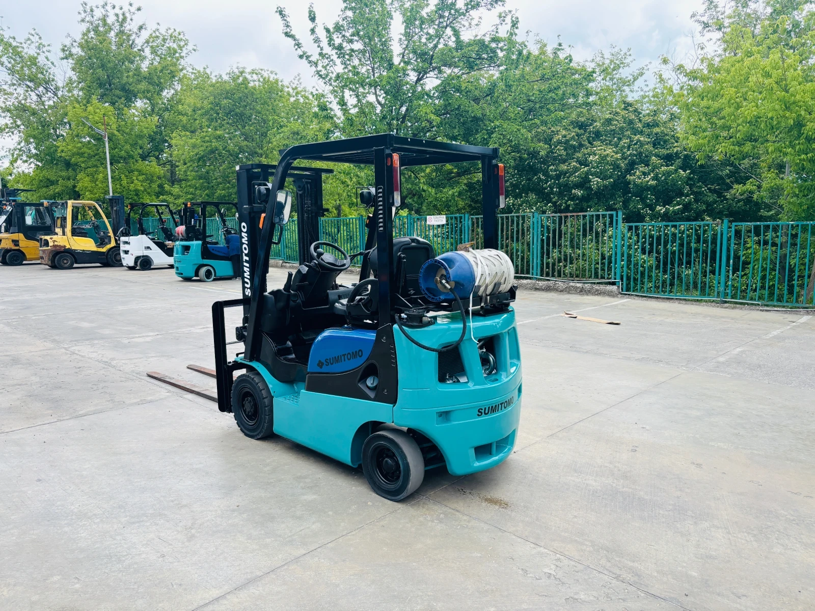  Yale  ,  | Mobile.bg   3