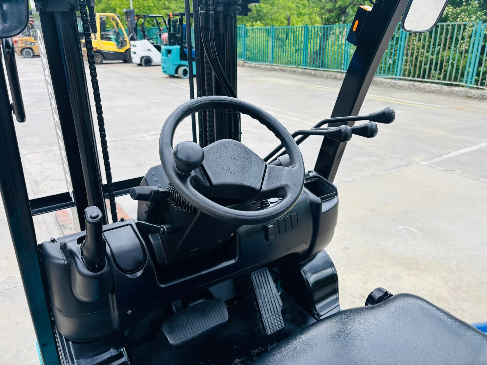  Yale  ,  | Mobile.bg   7