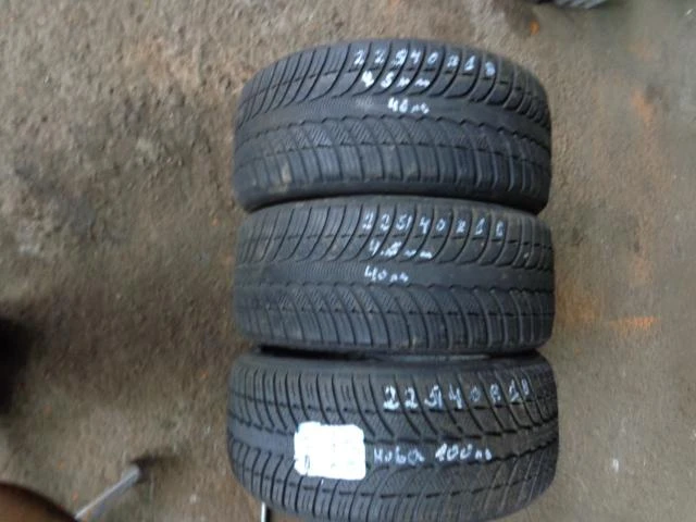 Гуми Зимни 225/40R18, снимка 3 - Гуми и джанти - 20268889