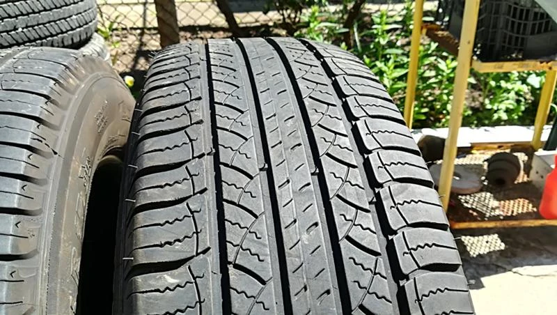 Гуми Всесезонни 225/65R17, снимка 7 - Гуми и джанти - 25562572