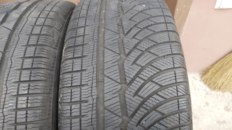 Гуми Зимни 245/45R17, снимка 5 - Гуми и джанти - 27926787