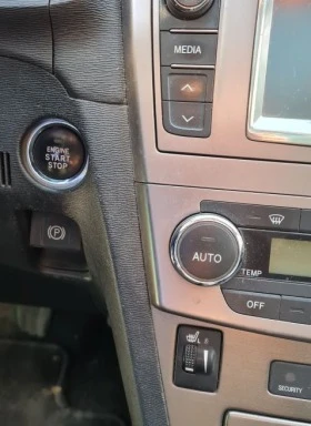 Toyota Avensis, снимка 12